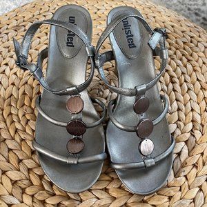 Women's Unlisted Size 8 dress shoe